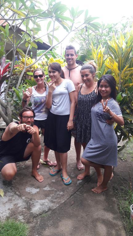 Balengku Homestay กิลิไอร์ ภายนอก รูปภาพ