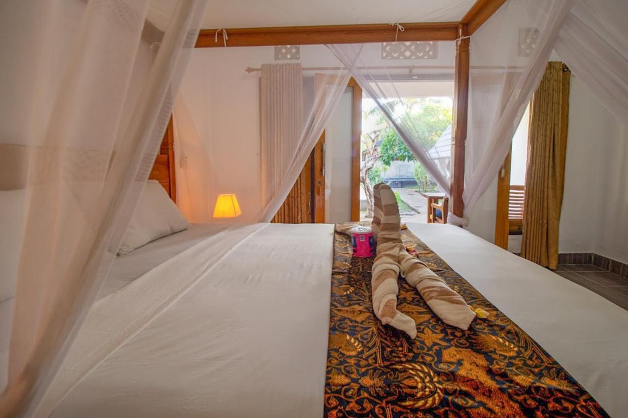 Balengku Homestay กิลิไอร์ ภายนอก รูปภาพ