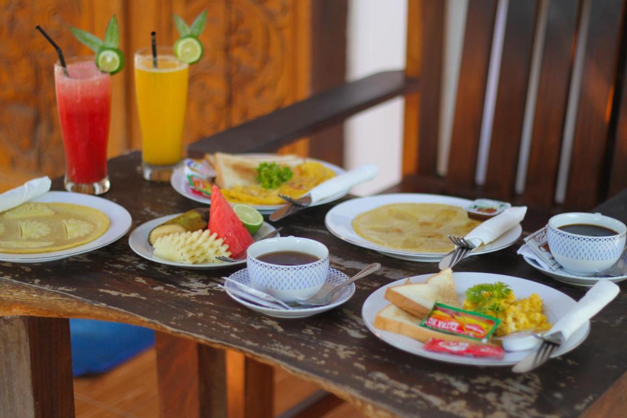 Balengku Homestay กิลิไอร์ ภายนอก รูปภาพ