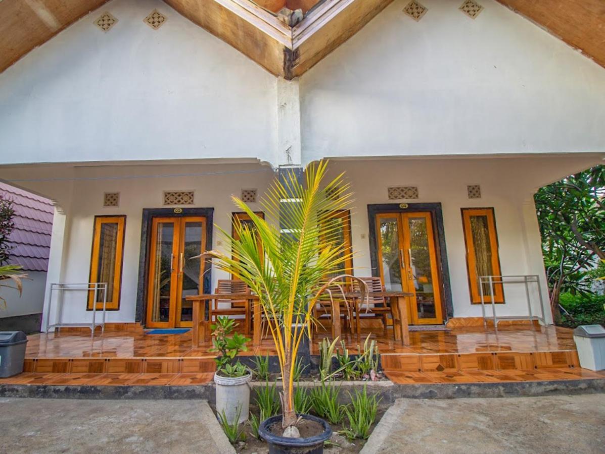 Balengku Homestay กิลิไอร์ ภายนอก รูปภาพ