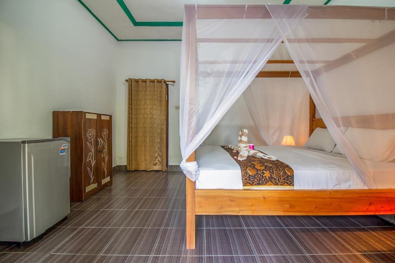 Balengku Homestay กิลิไอร์ ภายนอก รูปภาพ